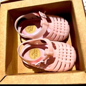 My first mini Melissa's.  NWOB.